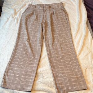 Maurices Woman’s Beige Checkered Dress Pants